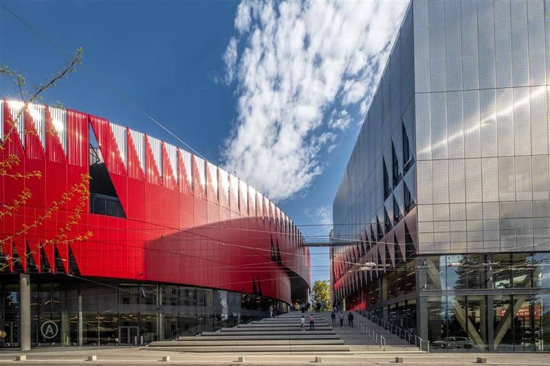 Horácká multifunkční aréna míří do soutěže Stavba roku 2026. Tým DELTA byl u toho.